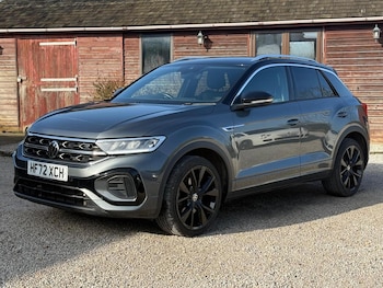 Used Volkswagen T-Roc 2022 for sale - 77562546: Photo