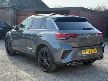 Used Volkswagen T-Roc 2022 for sale - 77562546: Photo