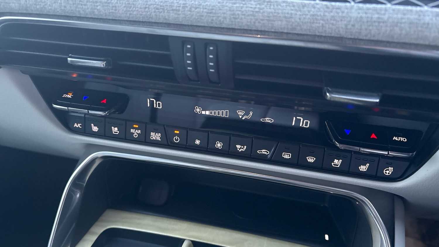 Used Mazda CX-80 2025 for sale - 77033361: Photo 31