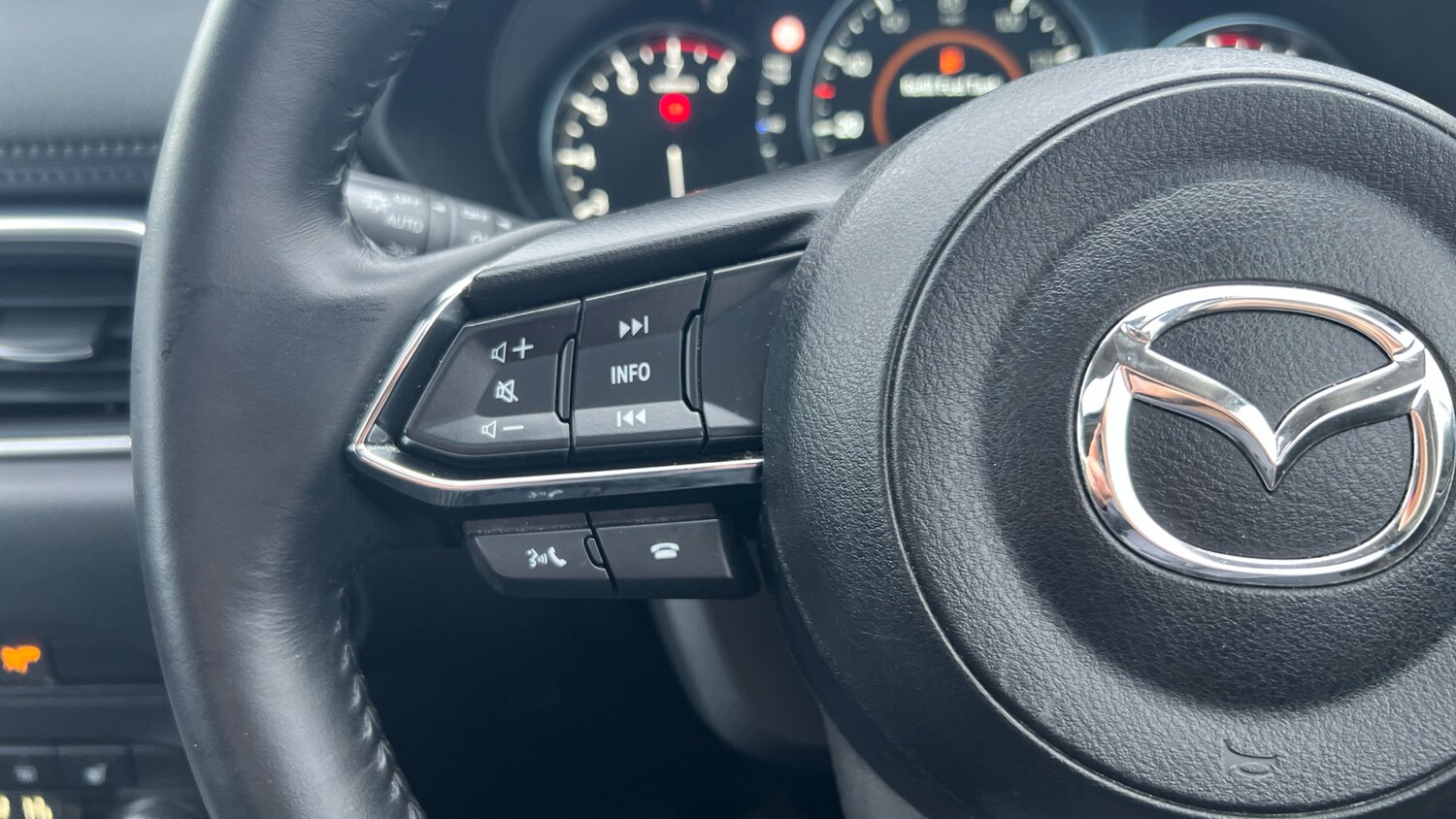 Used Mazda CX-5 2023 for sale - 76784825: Photo 40