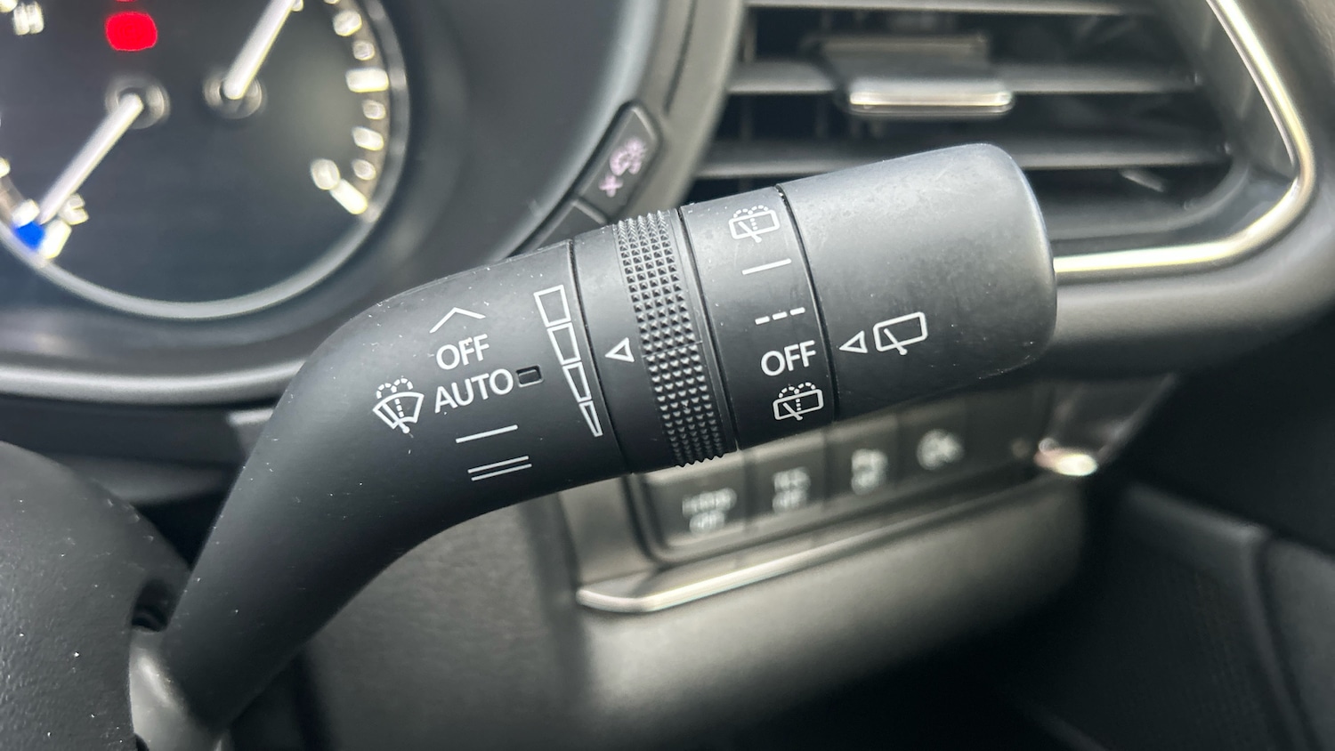 Used Mazda CX-30 2024 for sale - 77011873: Photo 35