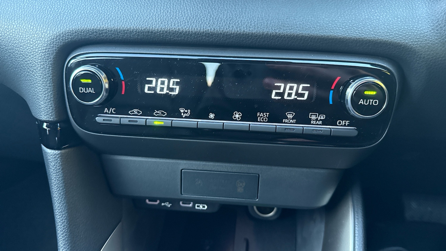 Used Mazda Mazda2 HYBRID 2025 for sale - 77431556: Photo 36