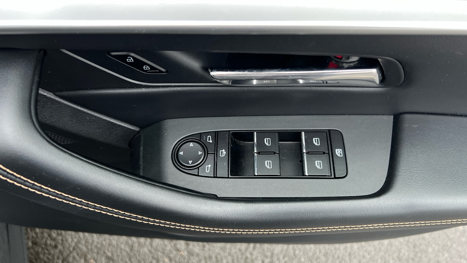 Used Mazda CX-60 2023 for sale - 77207359: Photo 36