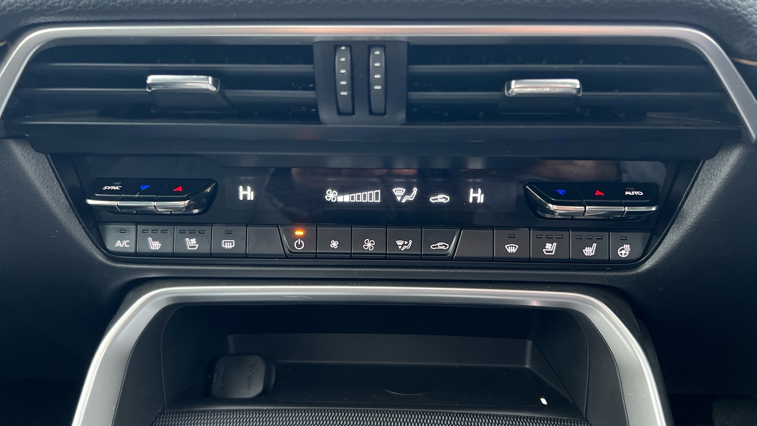 Used Mazda CX-60 2023 for sale - 77207359: Photo 43