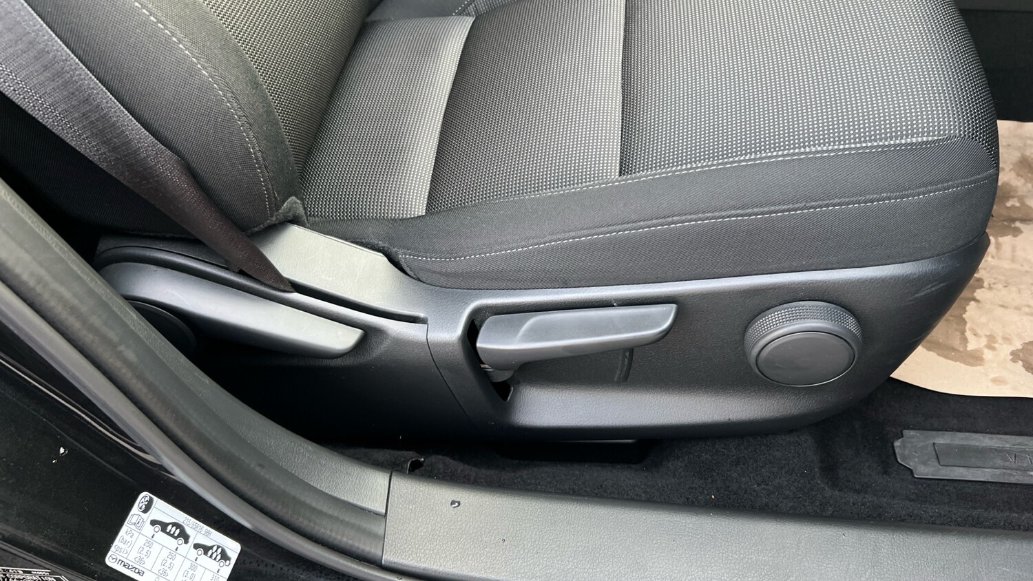 Used Mazda CX-30 2024 for sale - 76830550: Photo 34