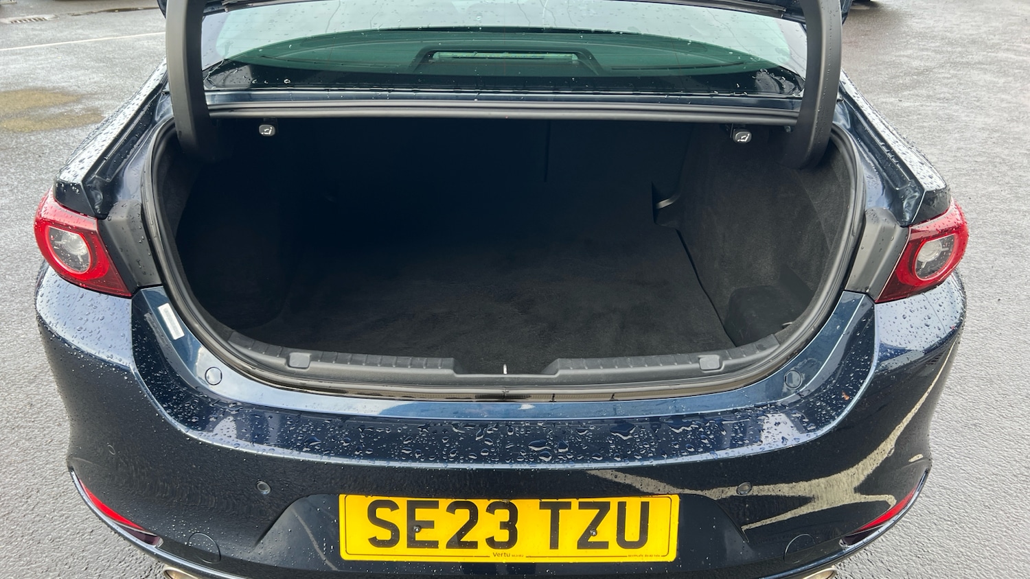 Used Mazda Mazda3 2023 for sale - 76157723: Photo 4