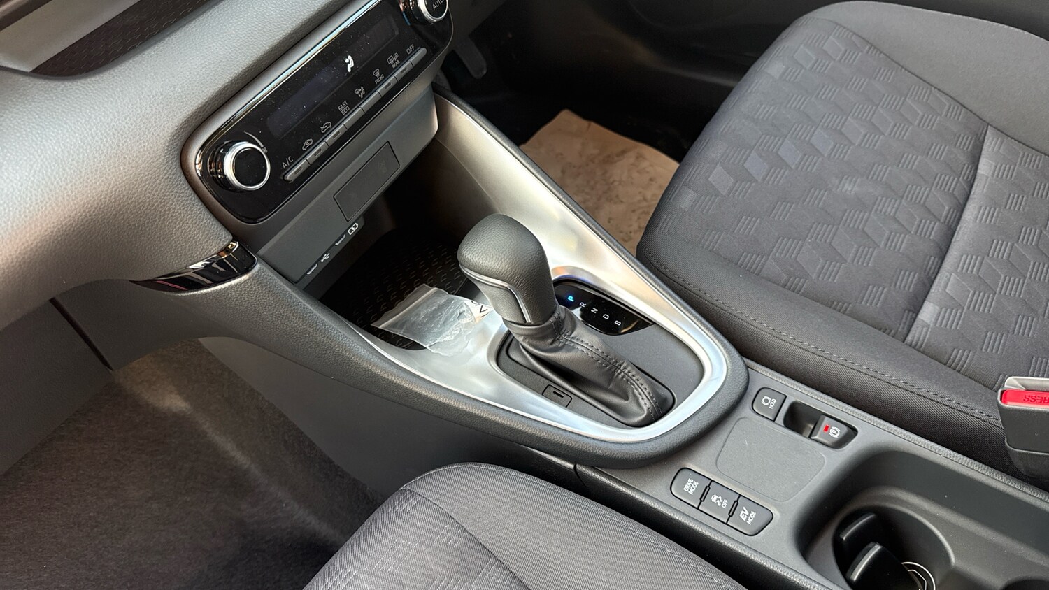 Used Mazda Mazda2 HYBRID 2025 for sale - 76344550: Photo 13