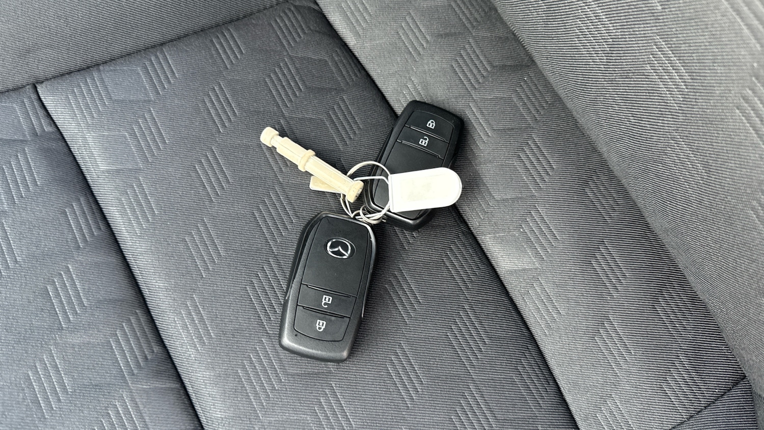 Used Mazda Mazda2 HYBRID 2025 for sale - 76344550: Photo 20