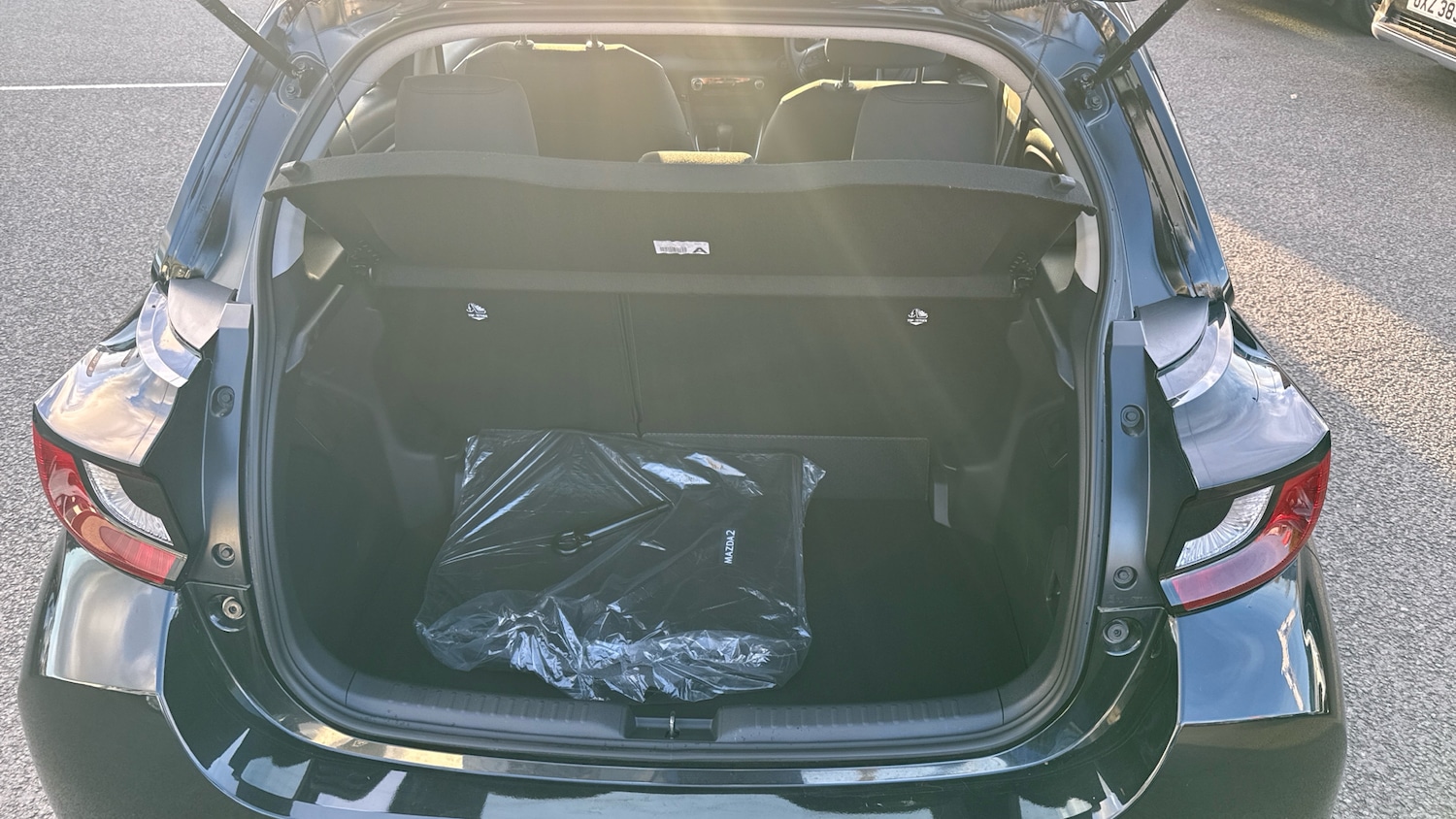 Used Mazda Mazda2 HYBRID 2025 for sale - 76344550: Photo 4