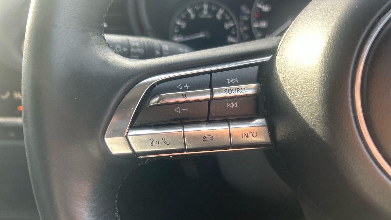 Used Mazda CX-30 2023 for sale - 76344538: Photo 30