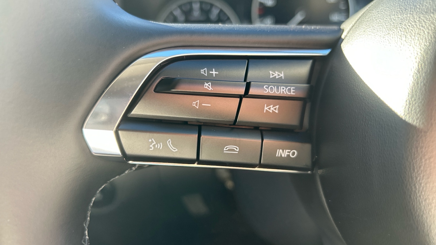 Used Mazda CX-30 2025 for sale - 76467932: Photo 30