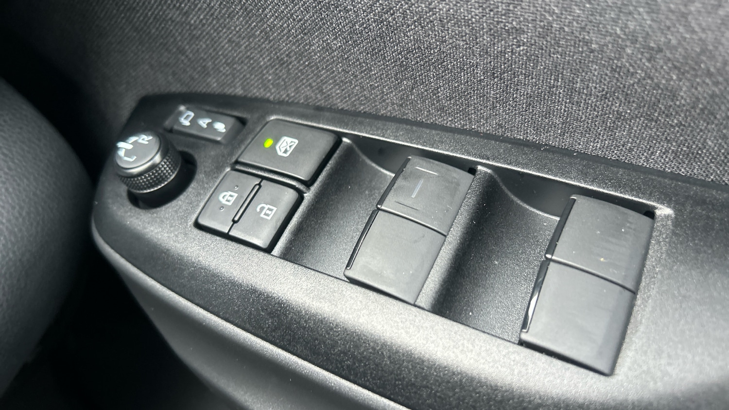 Used Mazda Mazda2 HYBRID 2025 for sale - 76881537: Photo 35