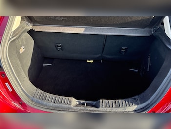 Used Mazda Mazda2 2023 for sale - 77900886: Photo