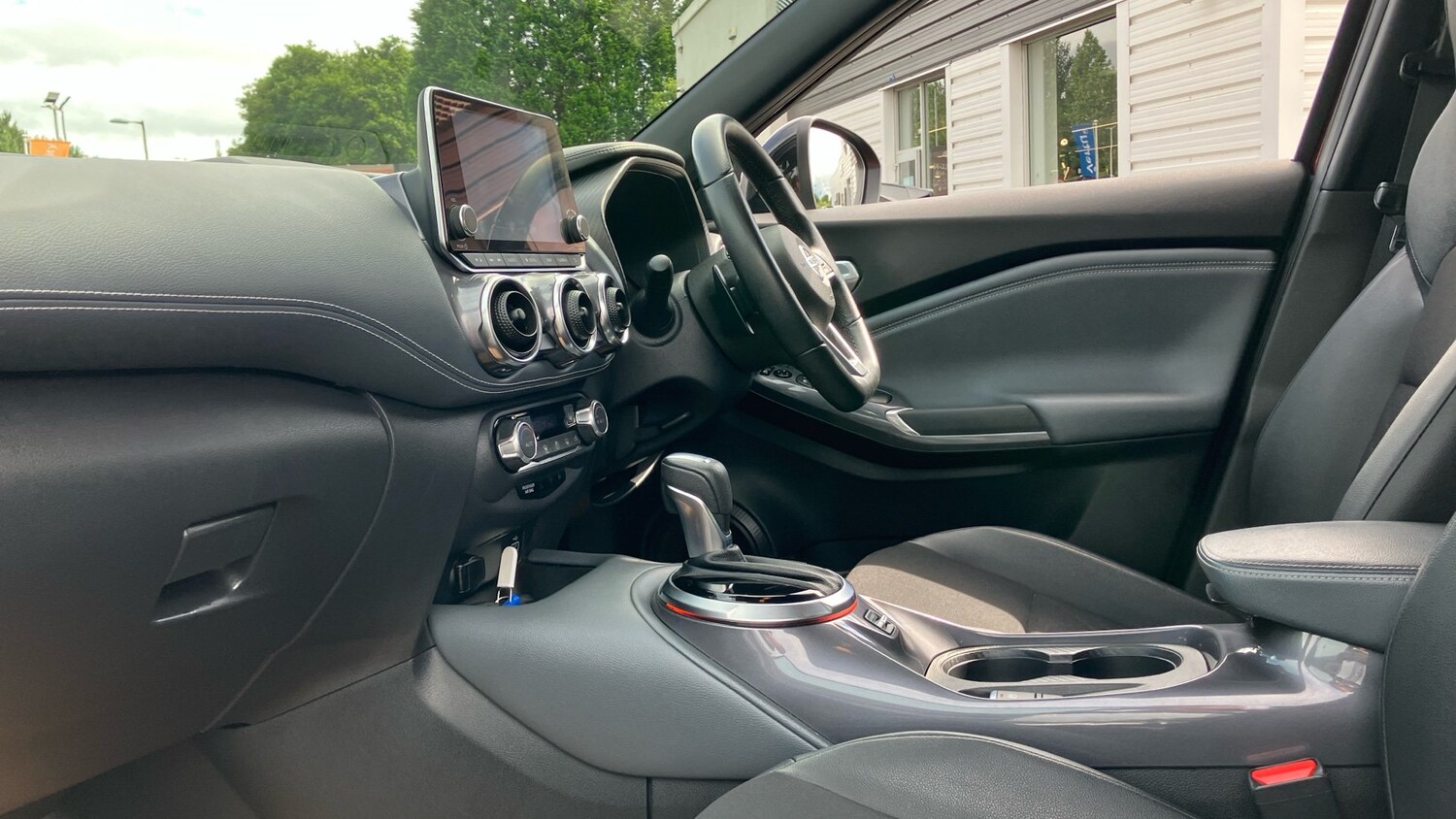 2022 Nissan Juke 1.0 DiG-T 114 Tekna 5dr DCT Petrol Hatchback Hatchback Petrol A - Picture 9 of 24