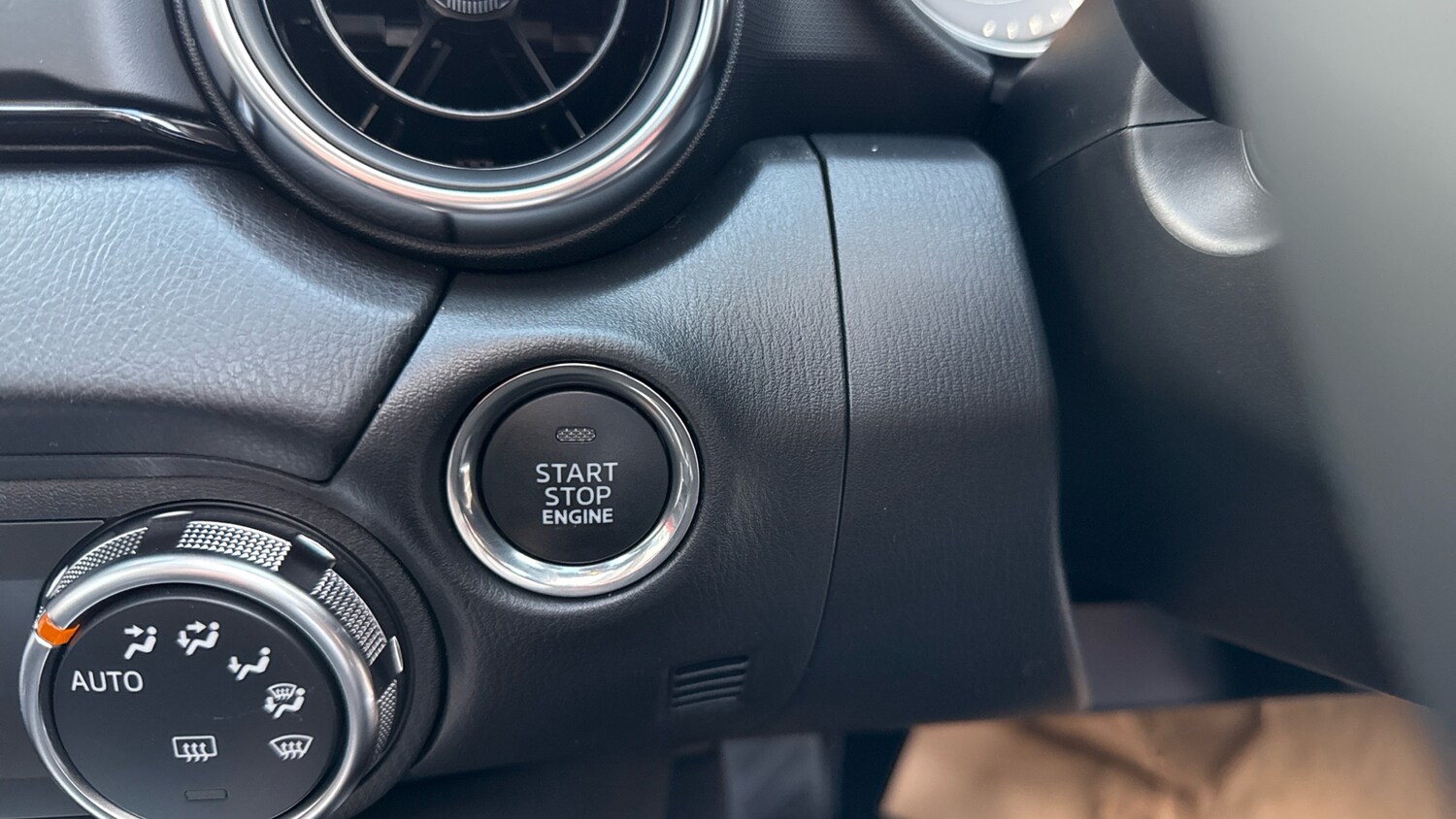 Used Mazda MX-5 2025 for sale - 76344540: Photo 45