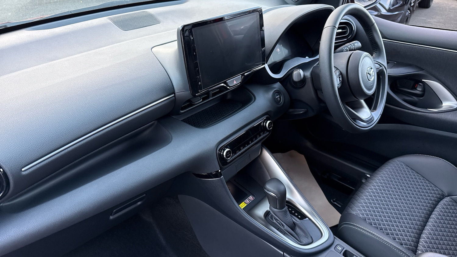 Used Mazda Mazda2 HYBRID 2025 for sale - 76602718: Photo 9