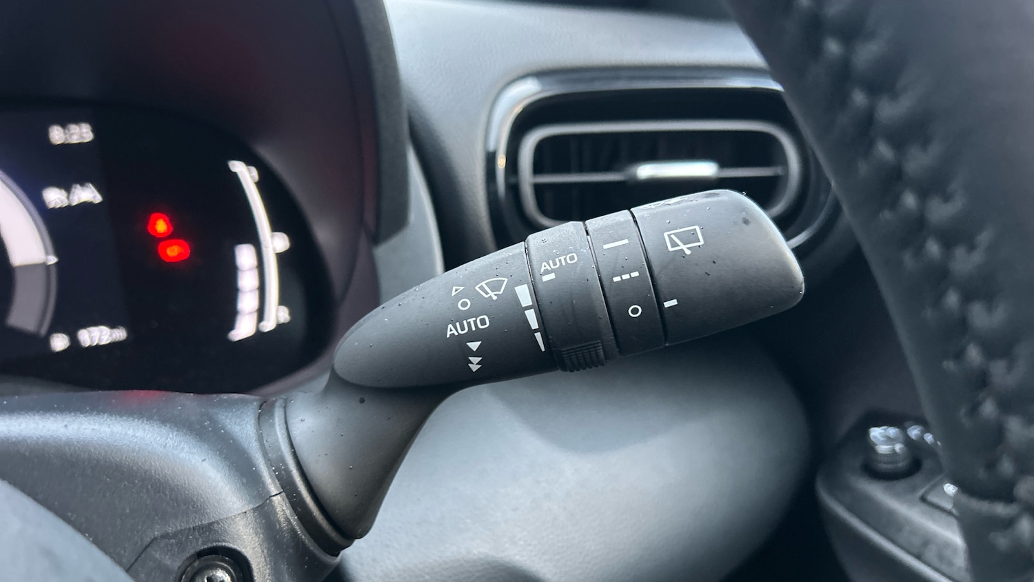 Used Mazda Mazda2 HYBRID 2025 for sale - 76602211: Photo 29