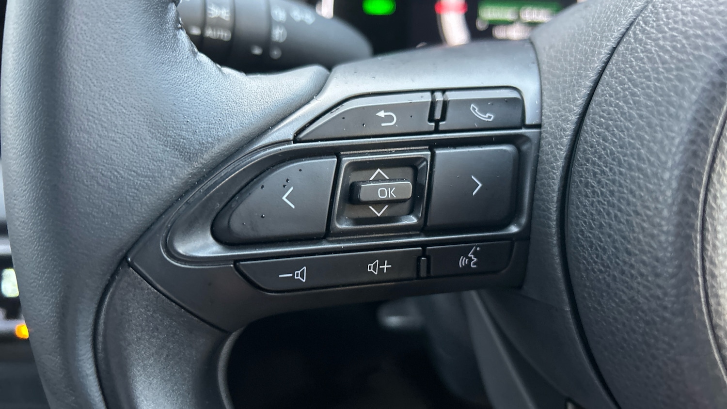 Used Mazda Mazda2 HYBRID 2025 for sale - 76602211: Photo 31