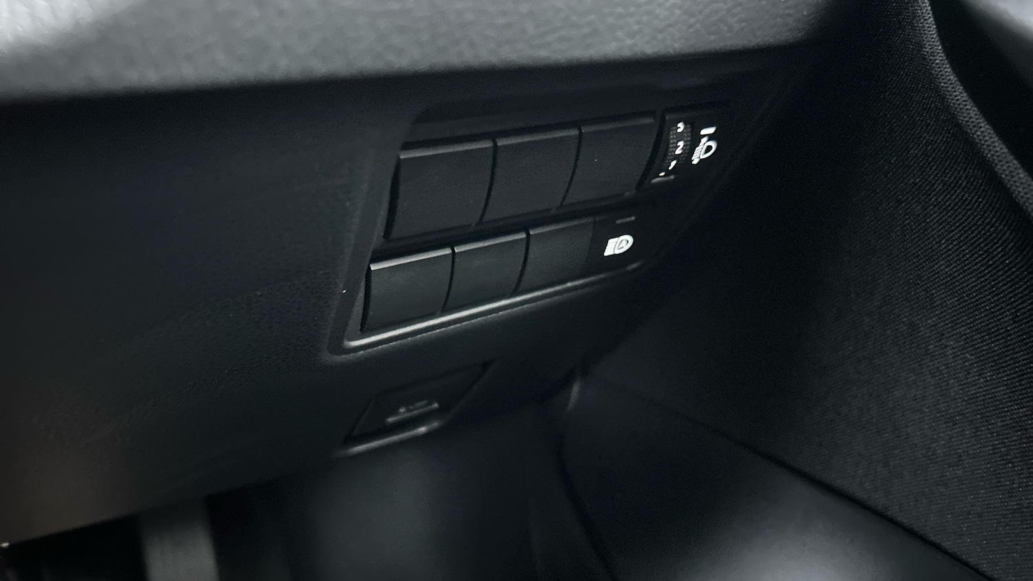 Used Mazda Mazda2 HYBRID 2025 for sale - 76602211: Photo 33