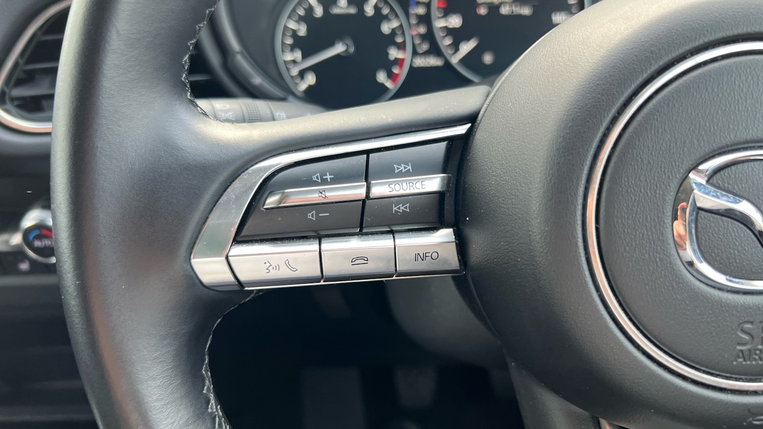 Used Mazda CX-30 2022 for sale - 76027003: Photo 29