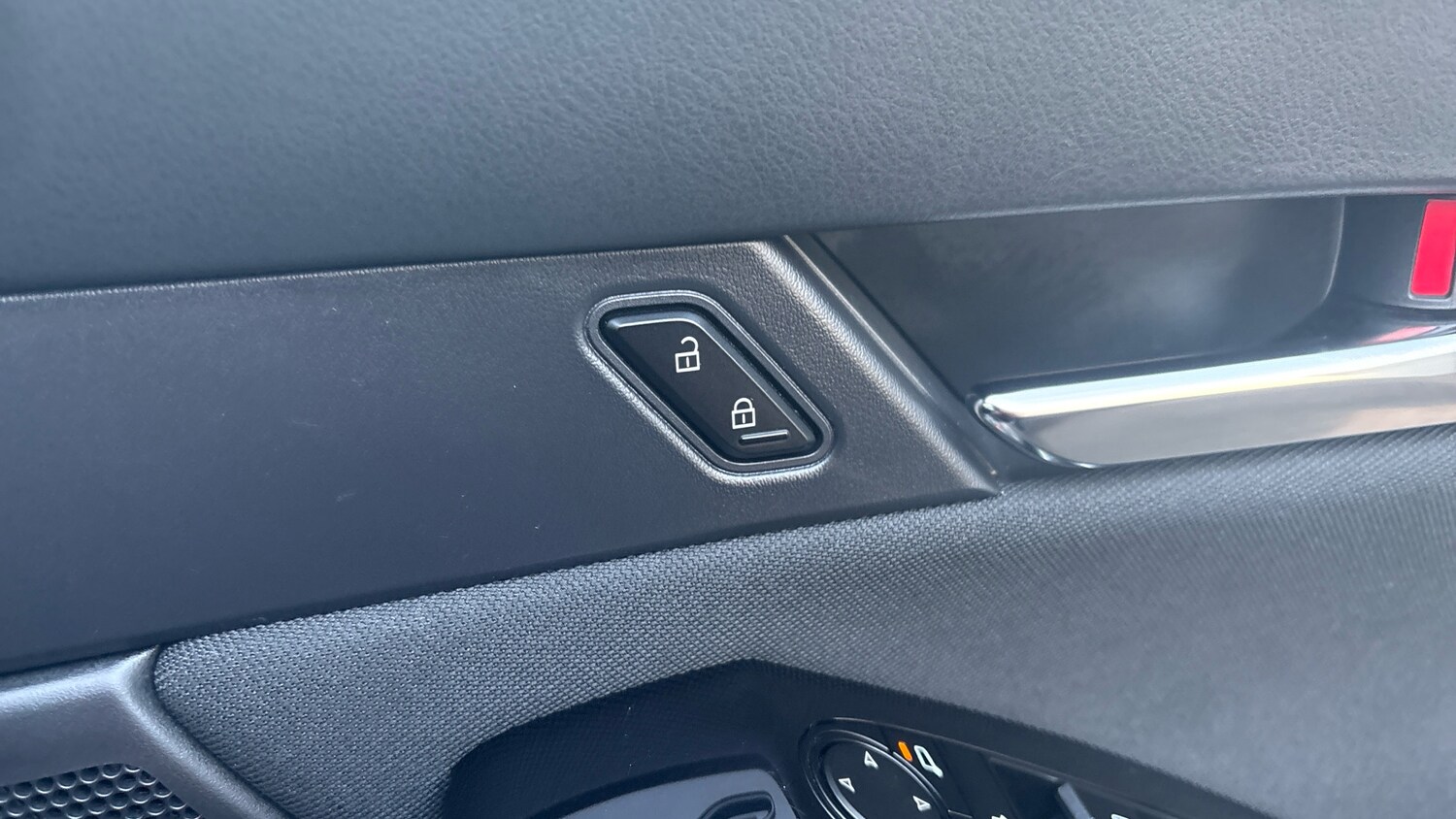 Used Mazda CX-30 2024 for sale - 76807385: Photo 31