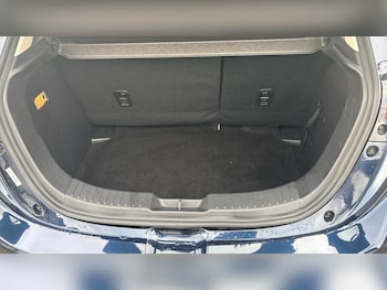 Used Mazda Mazda2 2023 for sale - 77639116: Photo