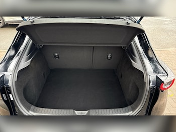 Used Mazda CX-30 2023 for sale - 76480238: Photo