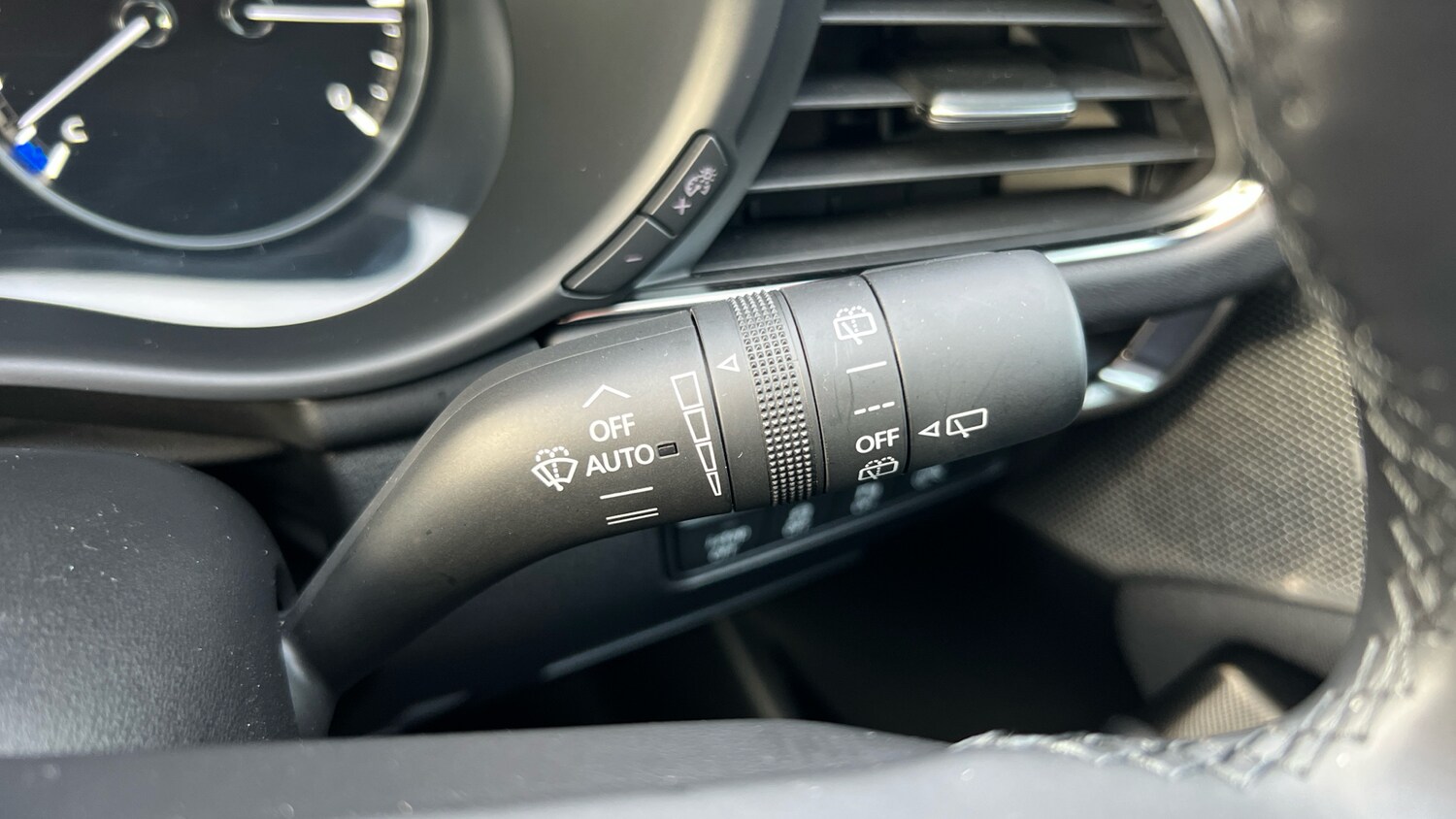 Used Mazda Mazda3 2025 for sale - 77831610: Photo 40