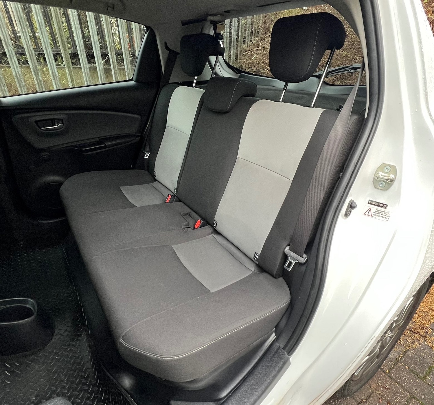 Used Toyota Yaris 2017 for sale - 77365541: Photo 12