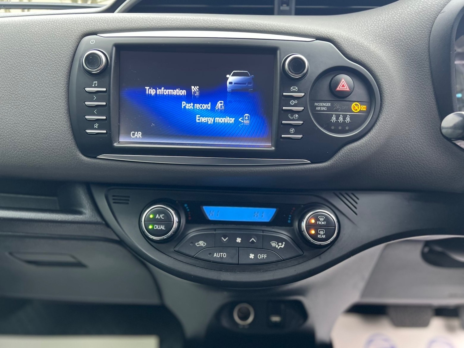 Used Toyota Yaris 2017 for sale - 77365541: Photo 18