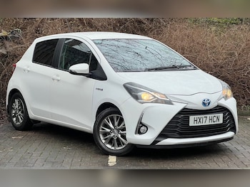Used Toyota Yaris 2017 for sale - 77365541: Photo