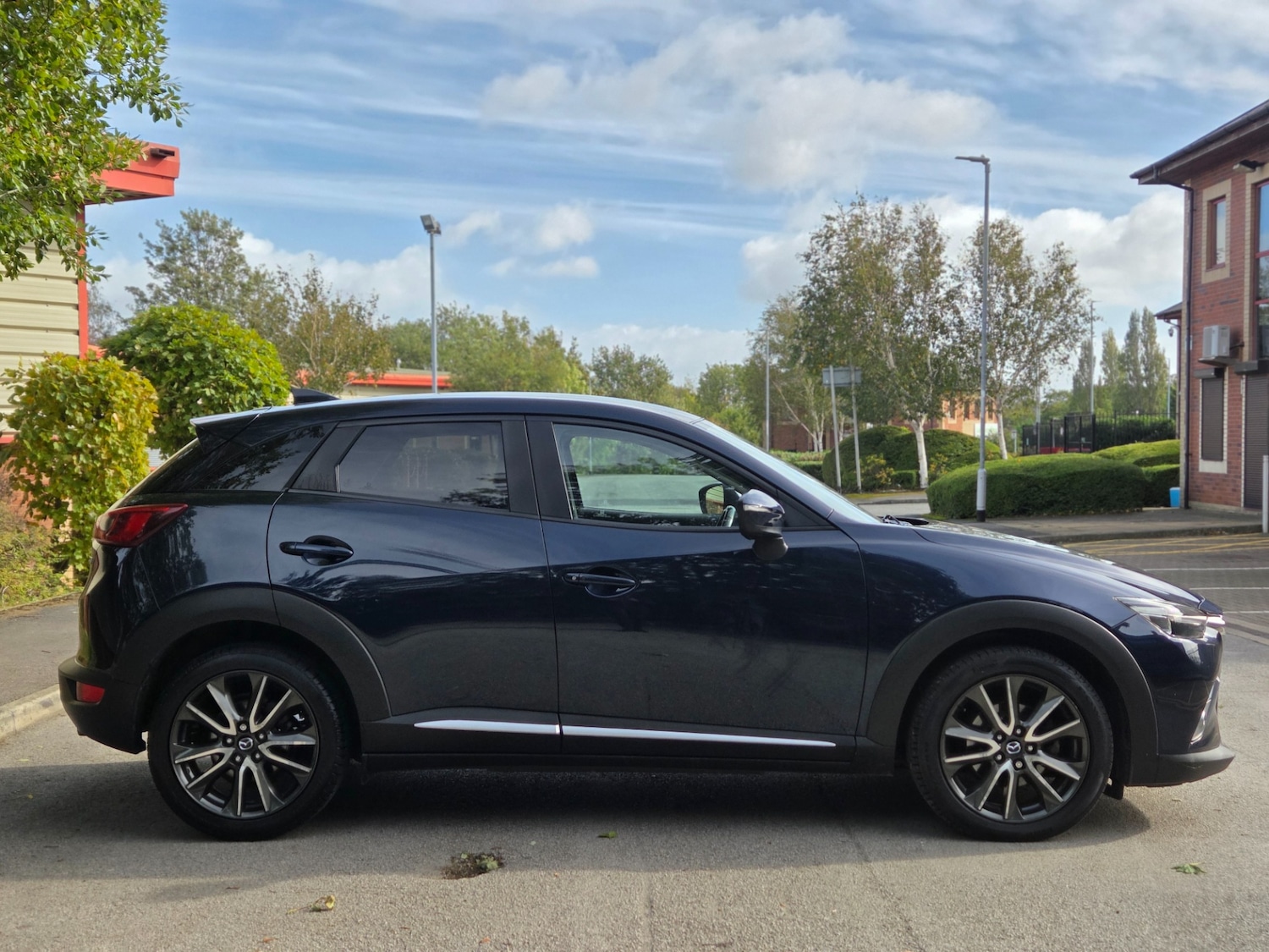 Used Mazda CX-3 2016 for sale - 75684528: Photo 2