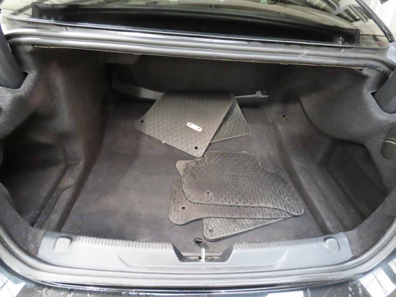 Used Jaguar XE 2019 for sale - 77678920: Photo 7