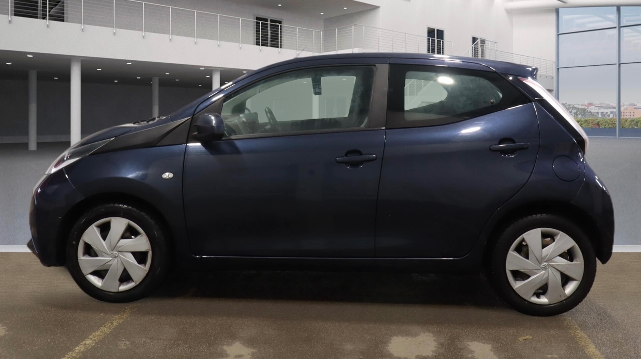 Used Toyota AYGO 2017 for sale - 77595521: Photo 6