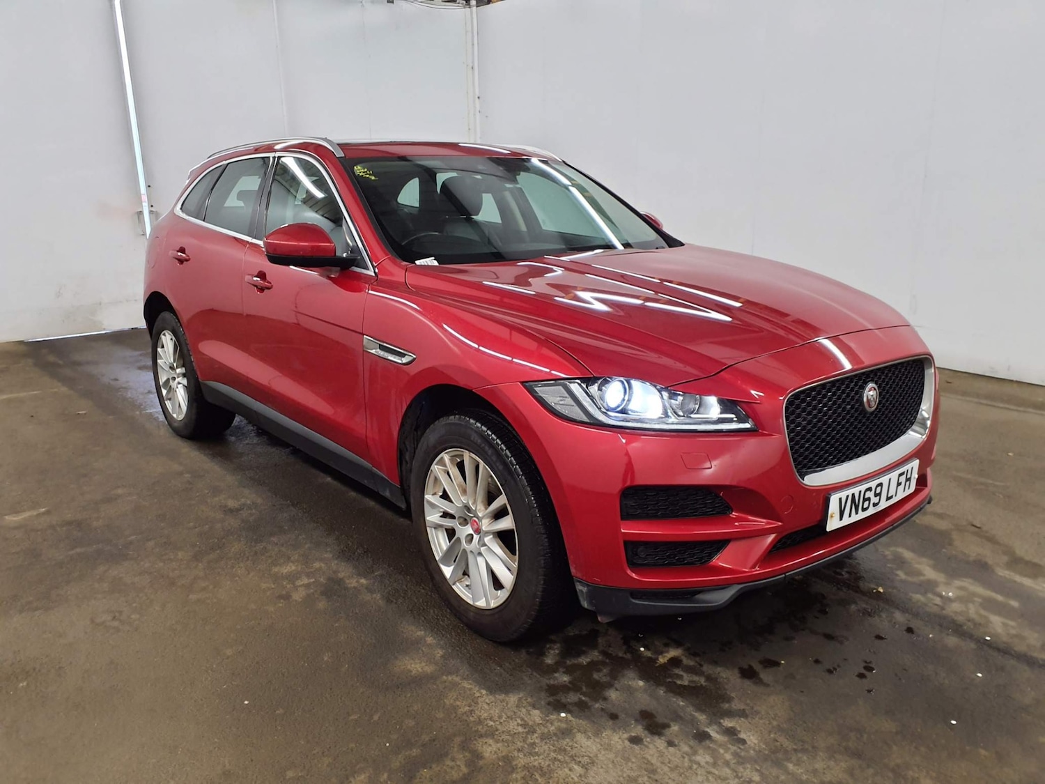 Used Jaguar F-Pace 2019 for sale - 76706355: Photo 1