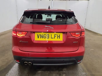 Used Jaguar F-Pace 2019 for sale - 76706355: Photo