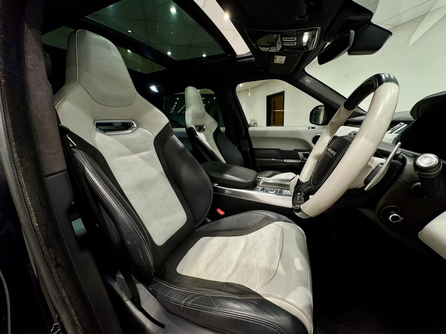 Used Land Rover Range Rover Sport 2019 for sale - 77165148: Photo 9