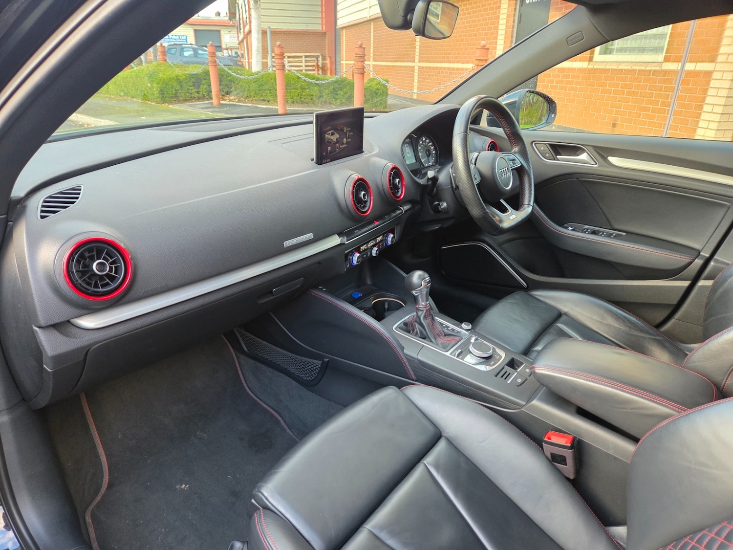 Used Audi A3 2017 for sale - 76611572: Photo 13