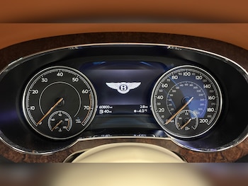 Used Bentley Bentayga 2016 for sale - 77694538: Photo