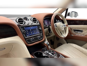 Used Bentley Bentayga 2016 for sale - 77694538: Photo