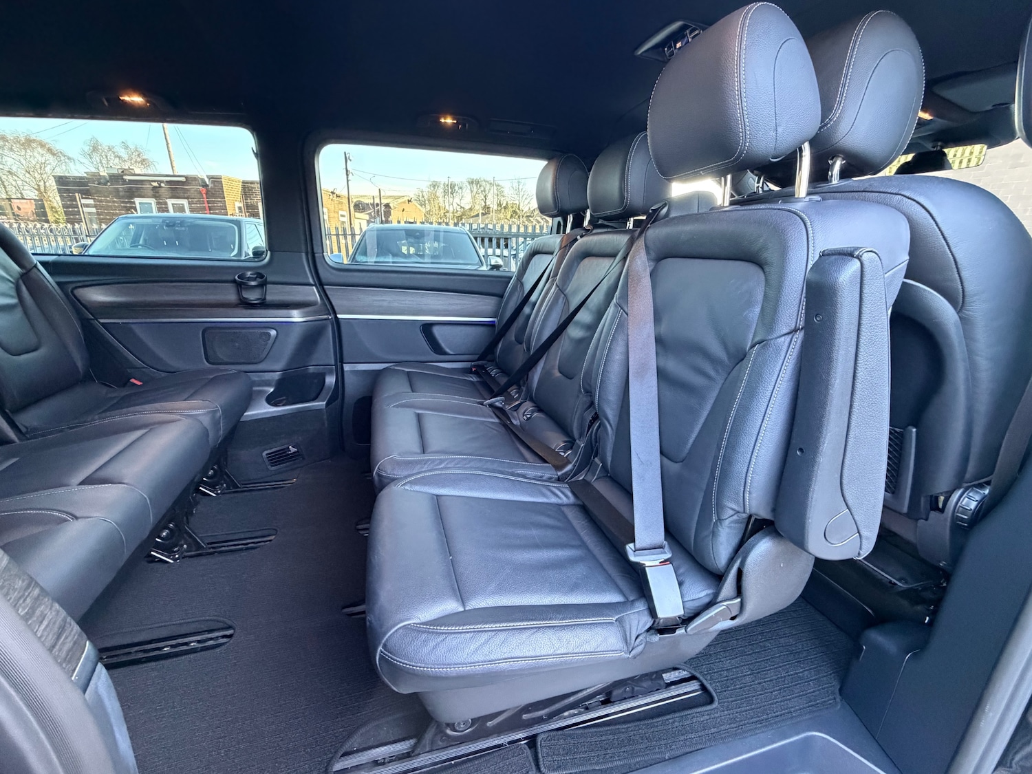 Used Mercedes-Benz V-Class 2024 for sale - 77953873: Photo 11