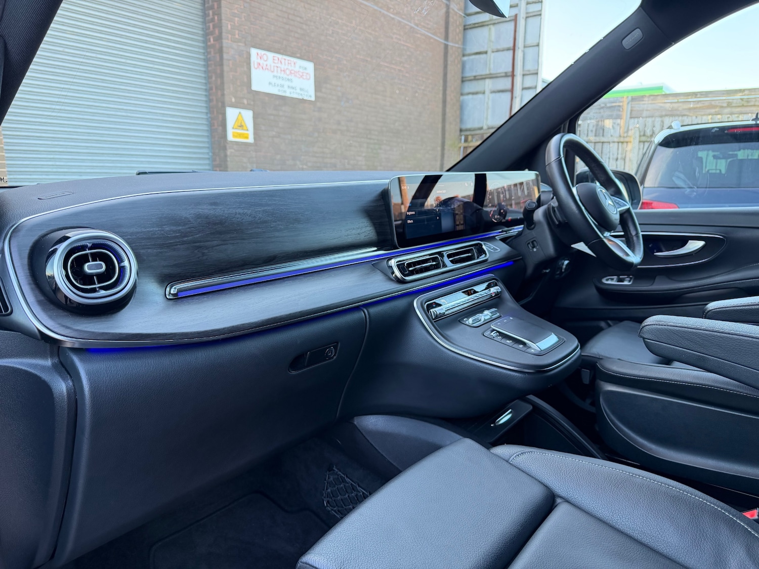 Used Mercedes-Benz V-Class 2024 for sale - 77953873: Photo 14