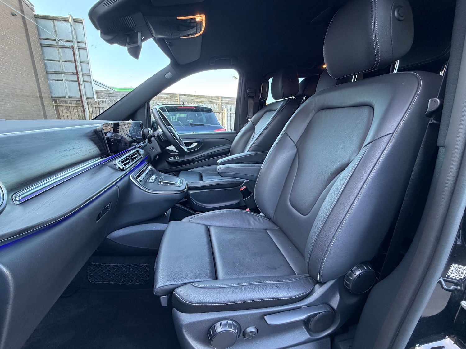 Used Mercedes-Benz V-Class 2024 for sale - 77953873: Photo 15