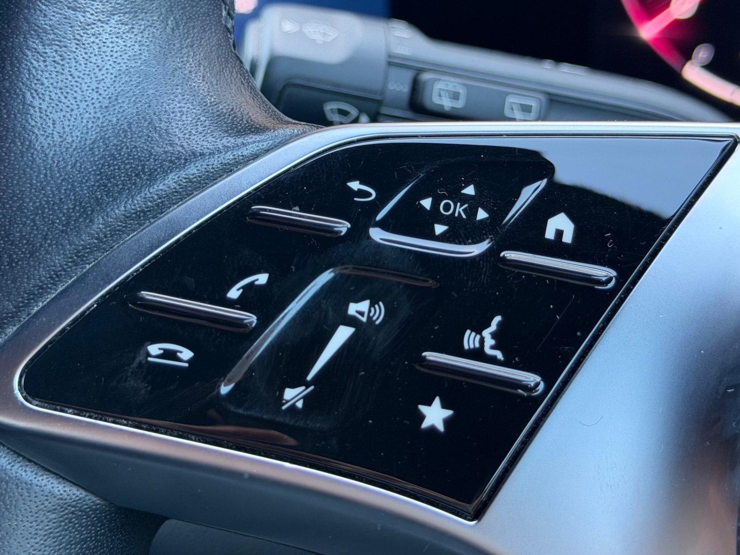 Used Mercedes-Benz V-Class 2024 for sale - 77953873: Photo 21