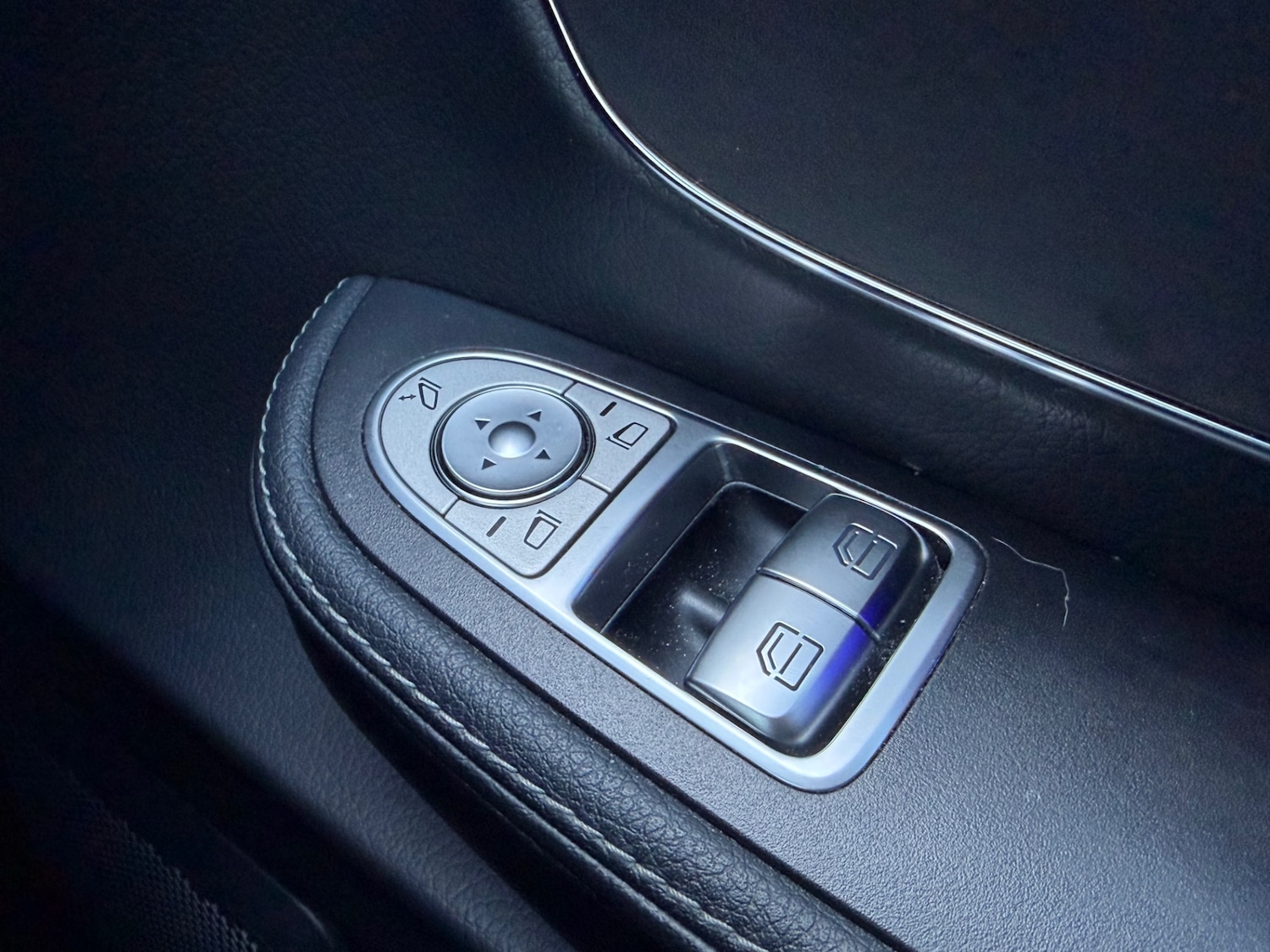 Used Mercedes-Benz V-Class 2024 for sale - 77953873: Photo 26