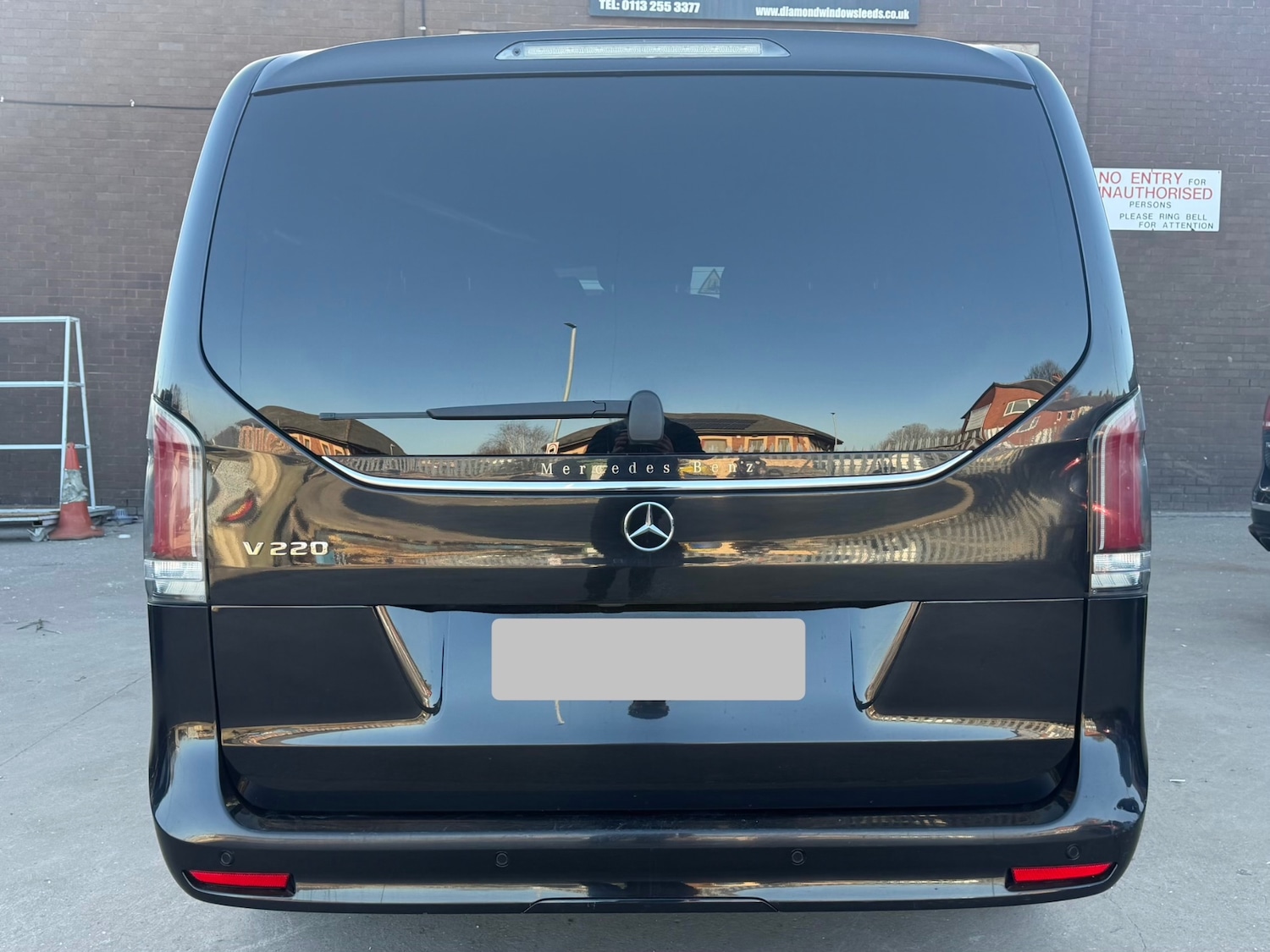 Used Mercedes-Benz V-Class 2024 for sale - 77953873: Photo 5