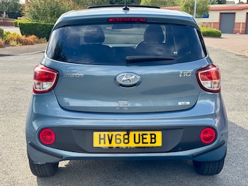 Used Hyundai i10 2018 for sale - 79538115: Photo