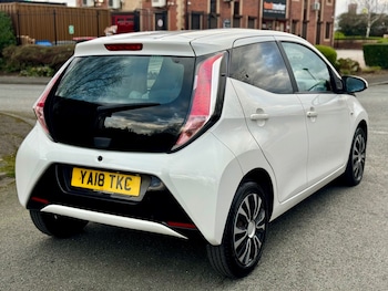 Used Toyota AYGO 2018 for sale - 77834002: Photo