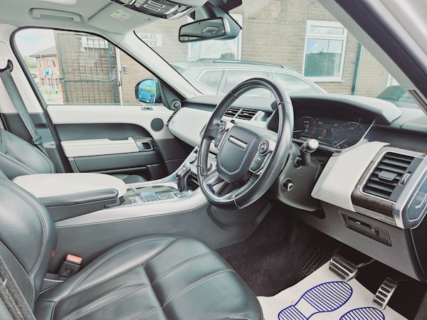 Used Land Rover Range Rover Sport 2015 for sale - 72093285: Photo 10