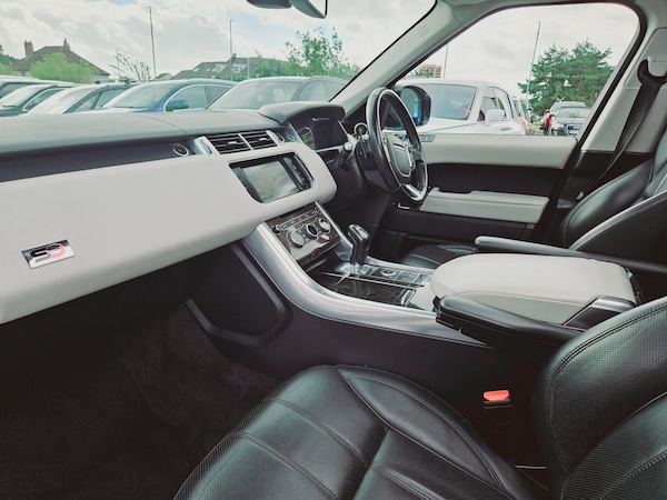 Used Land Rover Range Rover Sport 2015 for sale - 72093285: Photo 16